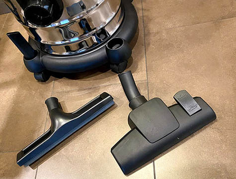Comparison of Handhold Vacuum Cleaner and Traditional Vertical Vacuum Cleaner